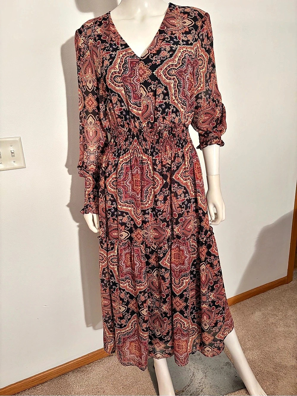 #1013 Just Taylor Beautiful Boho Paisley Midi Dress in Black & Red Like New! Si